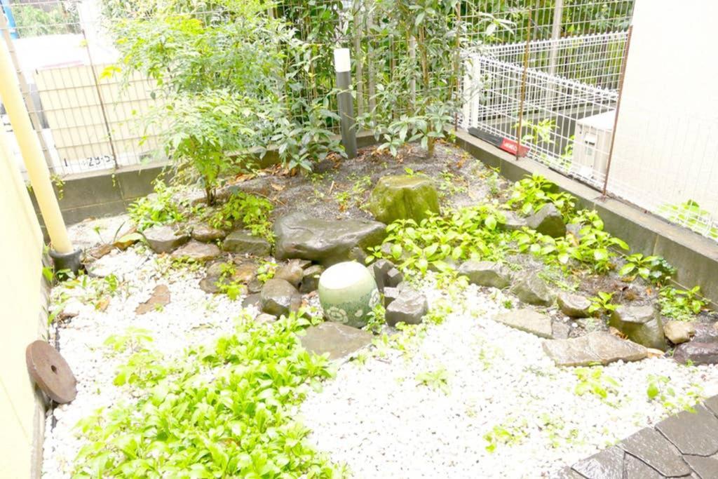 マスク配布ありa5 新宿10分 10人宿泊可能 出張在宅勤務に最適!!宿泊型テレワークスペース!!Wifi完備 回線安定してます!!長期宿泊受付中 Tokyo Eksteriør billede